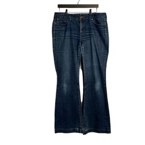 Express Women Flare Fit Blue Jean Mid Rise
Regular Fit Size 12L